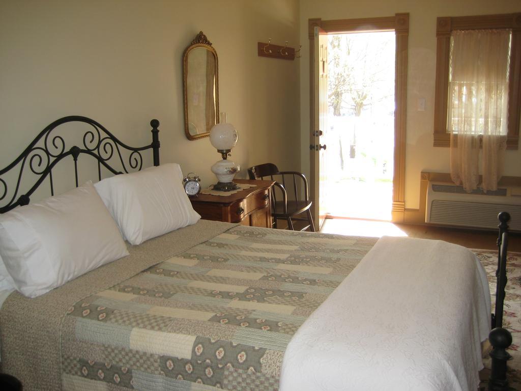 Backwoods Bed And Bath McGregor Exterior foto